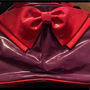 Jessica Simpson travel bag!